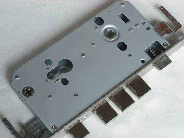 碾子山24小时上门开锁公司